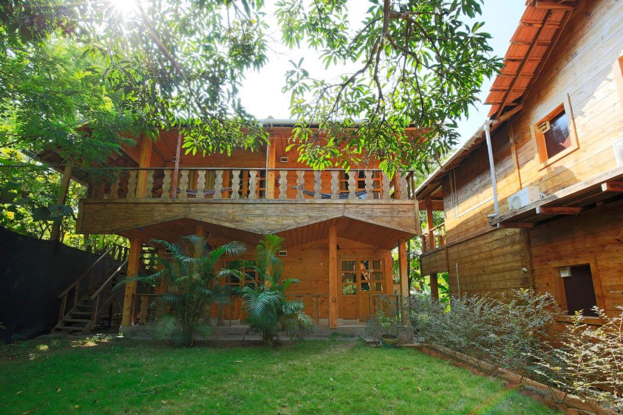 Brushwood Villa- Cottages And Bar Palolem Exteriör bild