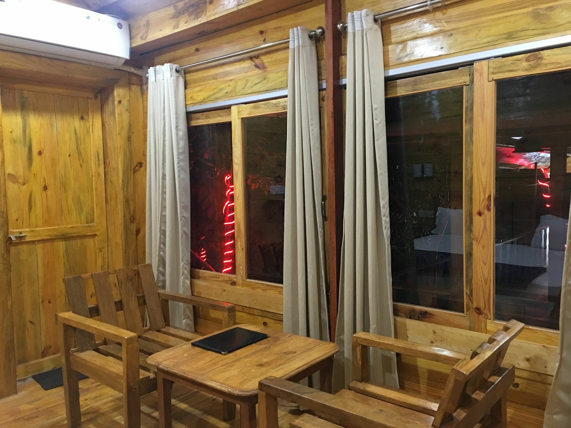 Brushwood Villa- Cottages And Bar Palolem Exteriör bild
